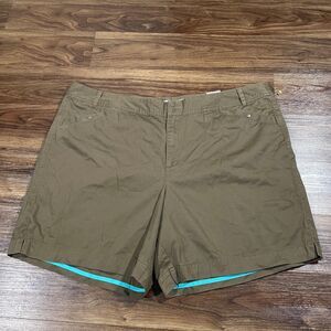 Lane Bryant Venezia Brown Stretch Flat Front Chino Shorts Women's Size 28 NEW